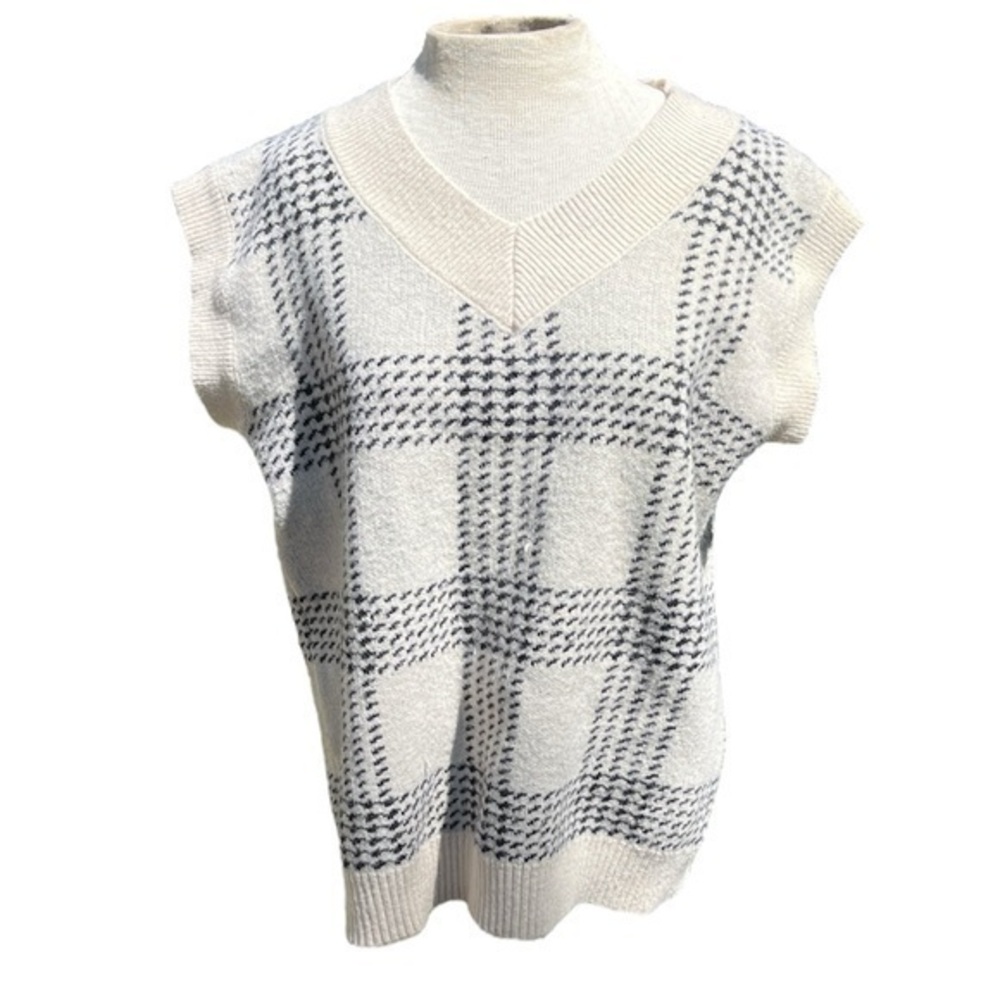 SHEIN Essnce Women's Casual Plaid V-Neck Loose Sweater Vest Medium